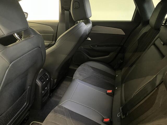 Peugeot 308 1.6 Plug-in Hybrid 180pk Automaat GT | DEMO ! | Climate Control Control Camera Achter Navigatie Apple Carplay / Android auto Velgen