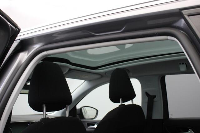 Peugeot 308 SW 1.2 PureTech Executive - Panorama, Carplay, Trekhaak