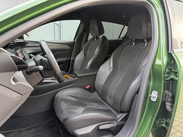 Peugeot 308 1.6 Hybrid 225 GT Automaat PHEV / Trekgewicht 1500 kg / Climate control / Leder Alcantara / Adaptief cruise control / Dode hoek detectie / Camera 360° / LED / Navigatie / Apple Carplay / Android Auto /