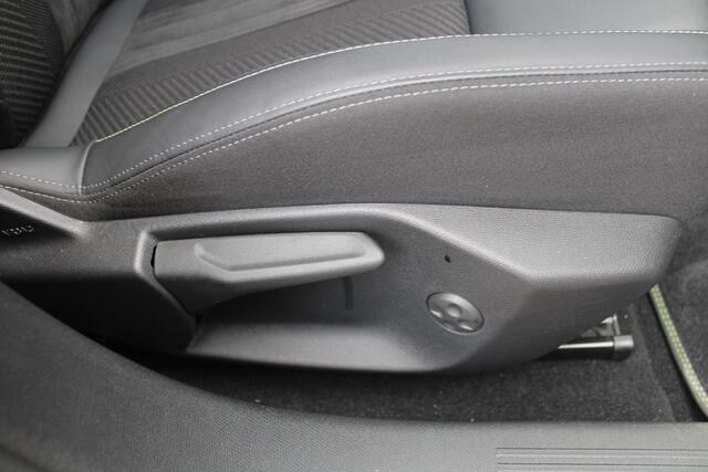 Peugeot 308 SW 1.6 Plug-in Hybrid 225 GT Automaat Airco Navi Camera Carplay