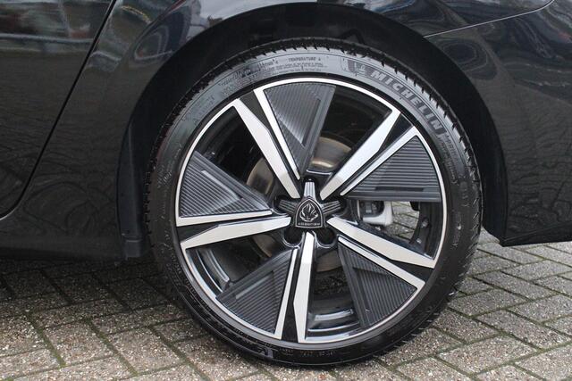 Peugeot 308 SW 1.2 130PK AUTOMAAT GT PACK BUSINESS | ELEKTRISCHE STOEL MET GEHEUGEN FUNCTIE | STOEL/STUUR VERWARMING | ELEKTRISCHE ACHTERKLEP | 360° CAMERA | KEYLESS ENTRY/START | ADAPTIVE CRUISE CONTROL | 19" LICHTMETALEN VELGEN | DRAADLOZE TELEFOONLADER | DRAADLOZE