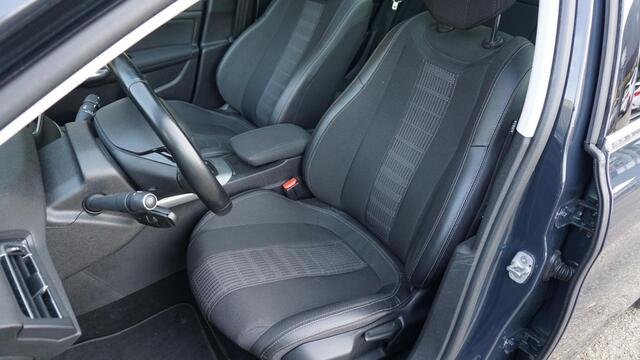 Peugeot 308 SW 1.6 120pk BlueHDI Automaat Premium Pano.Dak H-Leder Trekhaak LED A-Camera *Dis.Riem v.v.*