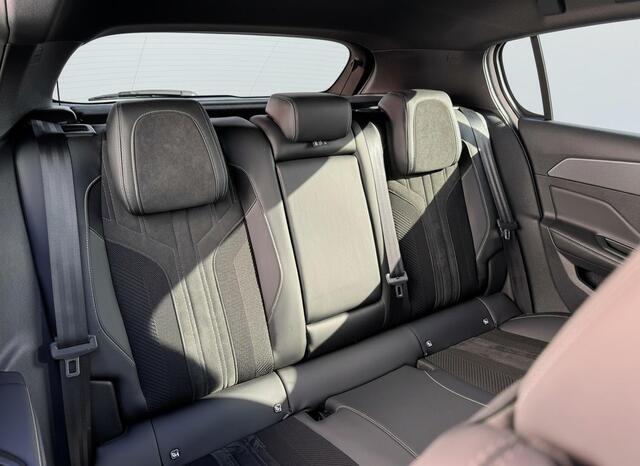 Peugeot 308 1.6 HYbrid 225