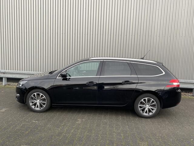 Peugeot 308 SW 1.2 PureTech Allure Clima, Pano, CC, Navi, PDC & Cam. LED-dagrij, Bluetooth, LM, - Inruil Mogelijk -