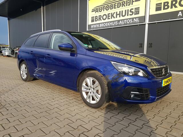 Peugeot 308 SW 1.2 PureTech Blue Lease Executive