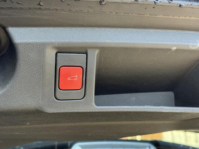 Peugeot 308 SW 1.6 Plug-in Hybrid 180 GT | Automaat | 360 camera| Apple carplay | Adaptive cruise controle | Dodehoekdetectie | Navigatie systeem full map | Stuurverwarming