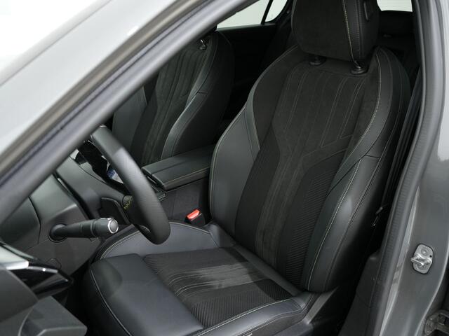 Peugeot 308 1.2 PURETECH 130PK GT EAT8 | Trekhaak | Alcantara | Adaptive Cruise | LED Matrix