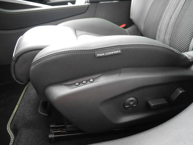 Peugeot 308 1.2 Hybrid 145 e-DCS6 GT | AGR stoelen | Stoel en stuurverwarming | Camera rondom | Adaptieve cruise control | Panoramadak | Afneembare trekhaak | Full led | 18 inch lichtmetalen velgen