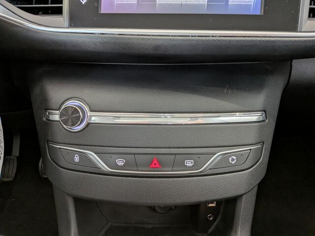 Peugeot 308 SW 1.2 PureTech Blue Lease Executive Panoramadak, Airco, Cruise Control, Stuurbekrachtiging