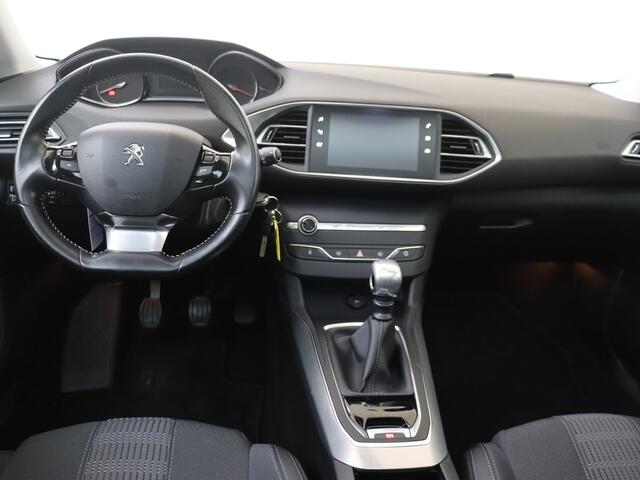 Peugeot 308 1.2 PureTech Blue Lease Premium | Camera | Navigatie | Carplay | Clima | Pano |