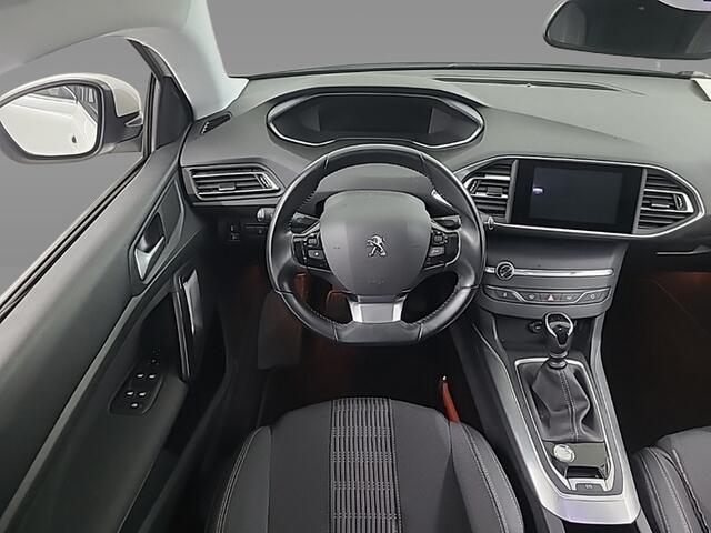 Peugeot 308 SW 1.2 PureTech Blue Lease Allure 1e-Eig. & Dealer-Onderh. BOVAG-Garantie. NL-Auto.