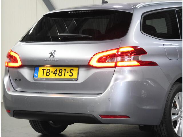 Peugeot 308 SW 1.2 110PK Blue Lease Executive | AppleCarPlay/AndroidAuto | 16"LMV | Navigatie | Cruise Control | Climate Control | Armsteun | Keyless | Panoramadak | Privacy Glass | Isofix | Parkeersensoren |