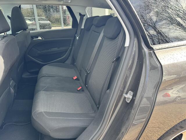Peugeot 308 SW 1.2 PureTech Executive*Navi*ECC*Panoramadak*EXPORT/EX.BPM*
