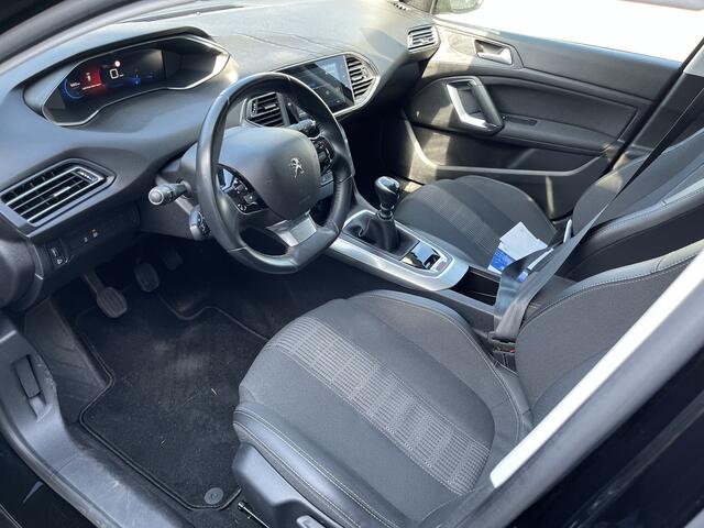 Peugeot 308 SW 1.2 PureTech Blue Lease Allure Lmv / Led / Virtual / Carplay / Clima