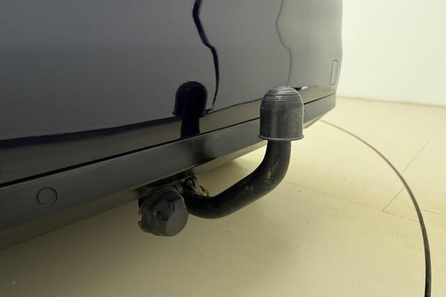 Peugeot 308 1.2 PureTech Blue Lease Executive | Trekhaak | Navigatie | Cruise control | Apple carplay/Android auto | Lichtmetalen velgen | Automatische Airco |