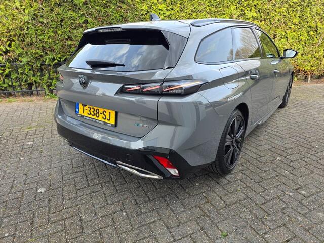 Peugeot 308 1.6 Plug-in Hybrid 180 GT 360 Massage Nieuwstaat