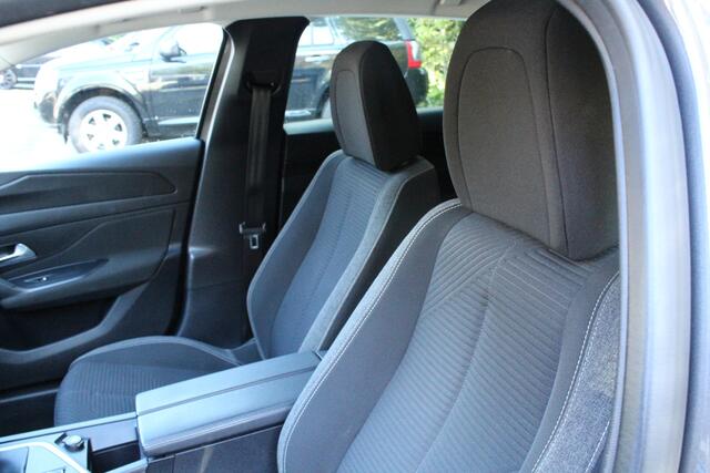 Peugeot 308 SW 1.5 BlueHDi Active Pack Business Plaat van een auto!!!!