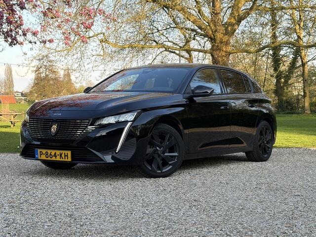 Peugeot 308 130PK Automaat, Black Edition, Carplay*Nieuwstaat*