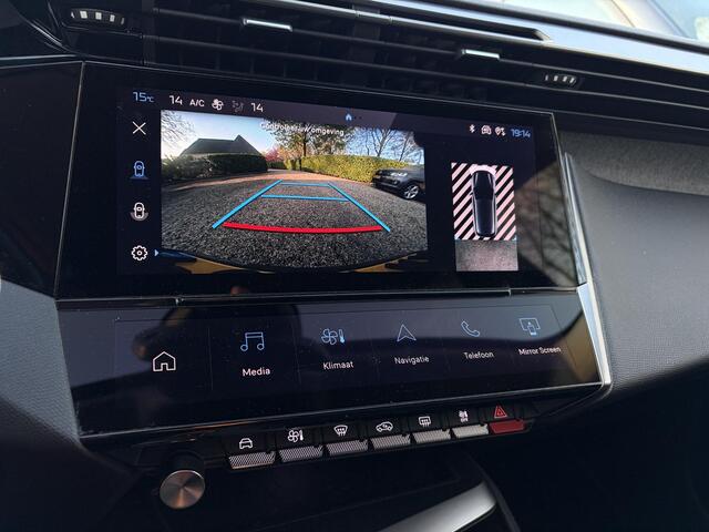 Peugeot 308 130PK Automaat, Black Edition, Carplay*Nieuwstaat*