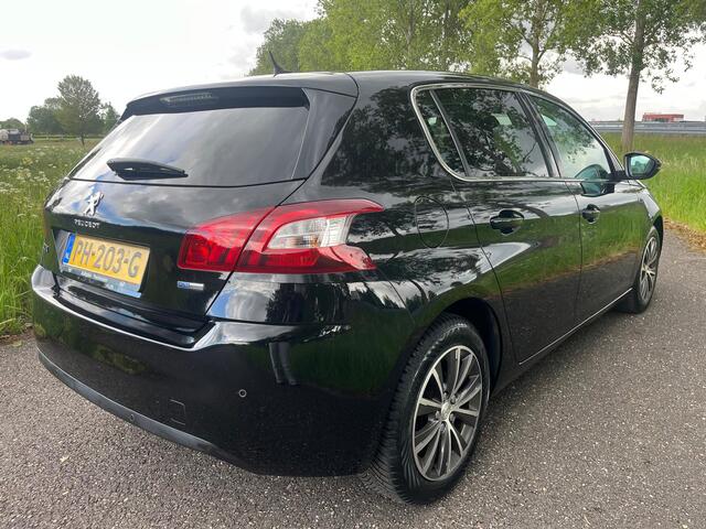 Peugeot 308 1.2 PureTech Blue Lease Premium