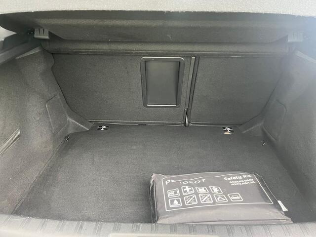 Peugeot 308 1.2 PureTech Blue Lease Premium