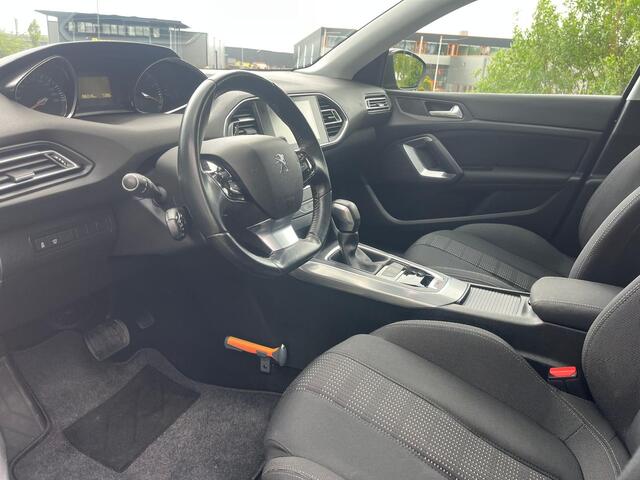Peugeot 308 1.2 PureTech Blue Lease Premium