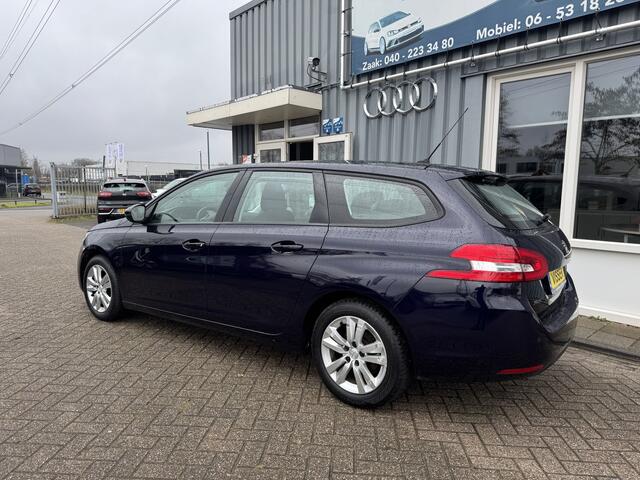 Peugeot 308 SW 1.2 PureTech Blue Lease Executive