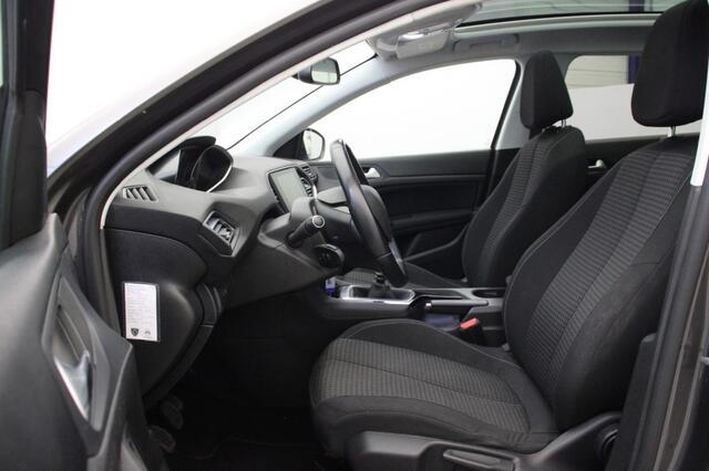 Peugeot 308 1.2 PureTech Executive - Panorama, Carplay, Cruise, Clima, Trekhaak