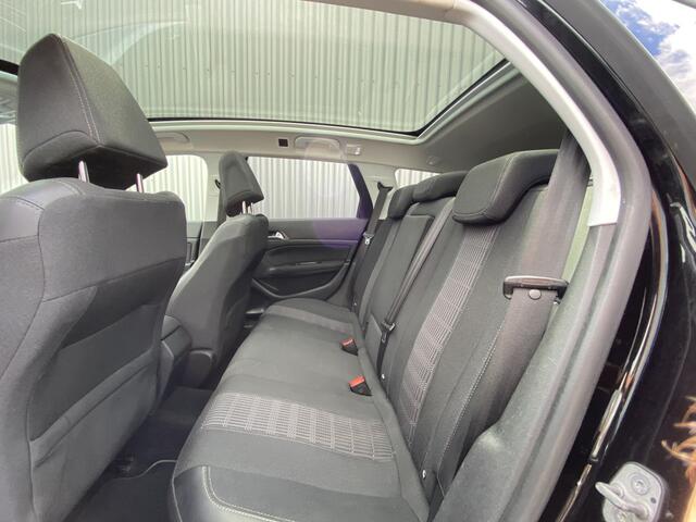 Peugeot 308 SW 1.2 PureTech Blue Lease Premium Clima, CC, CarPlay, Pano, PDC, LM, nw. APK - Inruil Mogelijk -