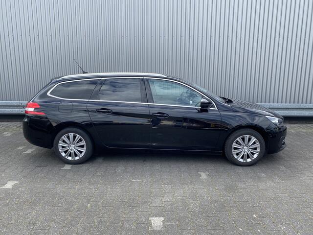 Peugeot 308 SW 1.2 PureTech Blue Lease Premium Clima, CC, CarPlay, Pano, PDC, LM, nw. APK - Inruil Mogelijk -