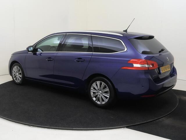 Peugeot 308 SW 1.2 PureTech Allure | cruise control | electronic climate control | Panoramadak | Navigatiesysteem full map |