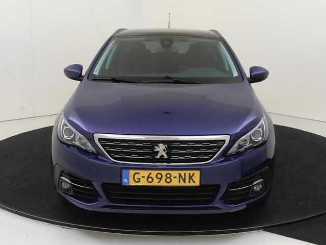Peugeot 308 SW 1.2 PureTech Allure | cruise control | electronic climate control | Panoramadak | Navigatiesysteem full map |