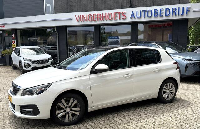 Peugeot 308 110 Pk Benzine * Executive * Panoramadak * Navigatie * Climate & Cruise Control * Voor en Achter Parkeersensoren * L.M. Velgen * Distributieriem in 2025 vervangen * Vingerhoets; Vierde Generatie Eersteklas Service. Al meer dan 100 jaar een begrip in de Br