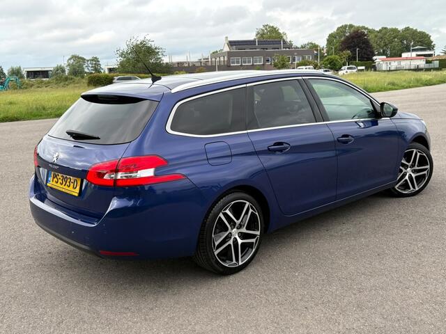 Peugeot 308 SW 1.2 Distributie vervangen PANO CAMERA XENON LEDER