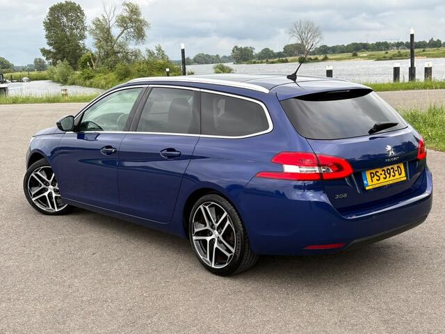 Peugeot 308 SW 1.2 Distributie vervangen PANO CAMERA XENON LEDER