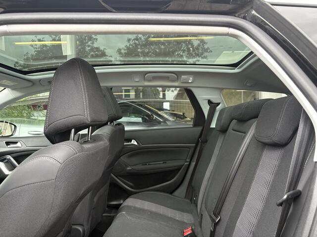 Peugeot 308 SW 1.2T 130pk Automaat Allure | Trekhaak | Dealeronderhouden | Panoramadak | Apple Carplay/Android Auto | Parkeersensoren