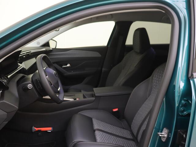 Peugeot 308 1.2 Hybrid 145 e-DCS6 Allure 360 Vision & Drive Assist Pack | DEMO DEAL!