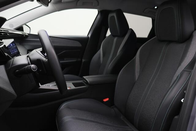 Peugeot 308 1.2 Hybrid 145 e-DCS6 Allure 360° Camera, Apple CarPlay, ACC, Climate Control, Navigatie, 17"