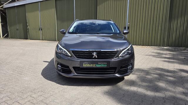 Peugeot 308 SW 1.2 Blue Lease Executive