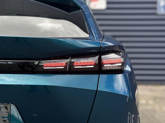 Peugeot 408 1.6 HYbrid 225 EAT8 Allure Avantage | AGR comfortstoelen | Apple Carplay/Android Auto | Stoelverwarming | Draadloze telefoonlader | Adaptive Cruise Control | Full LED | Navigatie | Keyless Entry/Start | Parkeercamera/-sensoren (voor/achter) |