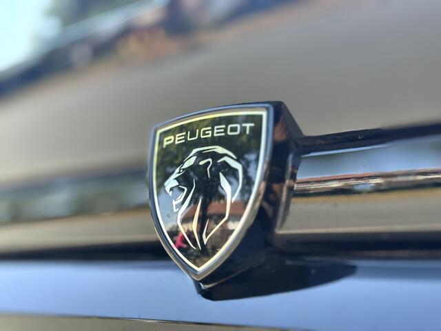 Peugeot 408 1.2 PureTech GT FULL OPTION!