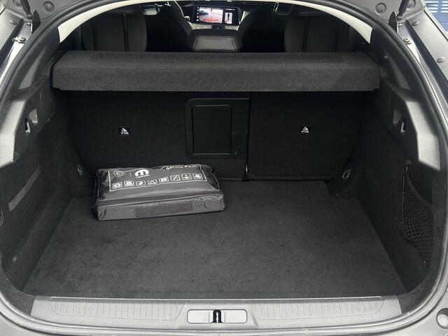 Peugeot 408 1.2 PureTech Allure Pack 130 EAT8 | Stoelverwarming | Climate Control | Adaptive Cruise Control | Parkeercamera/-sensoren | Apple Carplay/Android Auto | Sfeerverlichting | Draadloze telefoonlader | Voorruit verwarming | Keyless Entry/Start | Full LED |