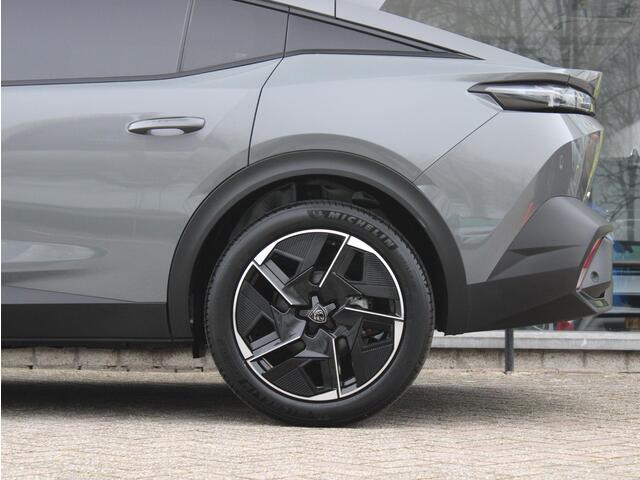 Peugeot 408 HYBRID 145 e-DCS6 GT ALCANTARA EXECUTIVE