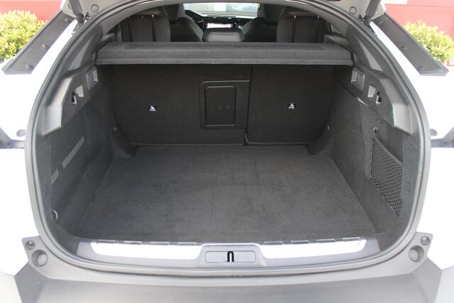 Peugeot 408 1.2 Hybrid 145PK AUTOMAAT GT | 360° CAMERA | DODEHOEK DETECTIE | KEYLESS ENTRY/START | ADAPTIVE CRUISE CONTROL | NAVIGATIE | DRAADLOZE APPLE CARPLAY/ANDROID AUTO | PARKEERSENSOREN VOOR + ACHTER | LED MATRIX KOPLAMPEN | 19" LICHTMETALEN VELGEN | ELEKTRISCH