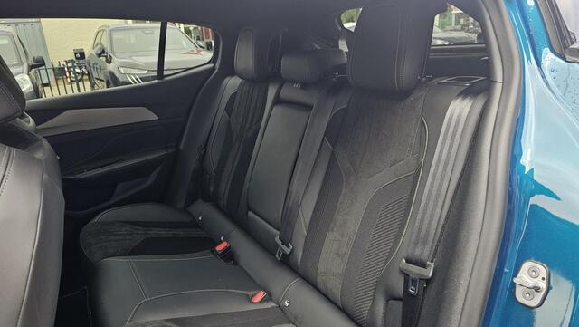 Peugeot 408 1.6 HYbrid GT 225 EAT8 First Edition | Navigatie | Alcantara | Camera