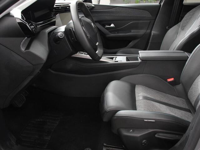 Peugeot 408 1.2 PureTech Allure Pack 130 Autmaat Comfort Pakket, Electrische stoelverstelling LV, stoelverwarming Camera 360 Navigatie Climate Control Dab Led Parkeer sensoren