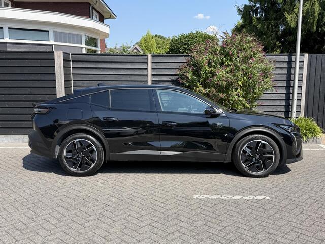 Peugeot 408 GT 1.2 PureTech 130PK EAT8 Automaat Navigatie, Rondomzichtcamera, Stoel & Stuurwielverwarming, Massage, Apple Carplay, Android Auto