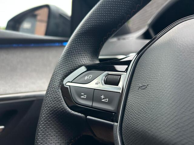 Peugeot 5008 1.2 PureTech GT 7P l Adapt Cruise l Sfeer l Stoelverwarming l Electr Klep