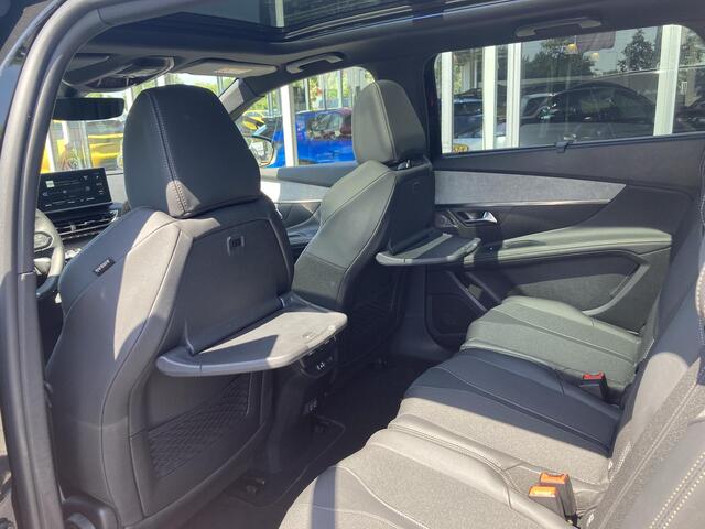 Peugeot 5008 1.2 PureTech GT | Panorama Dak | 7-Zitter | Navigatie | Climate & Cruise control adaptief | Black Pack Keyless Go | Stoelverwarming |