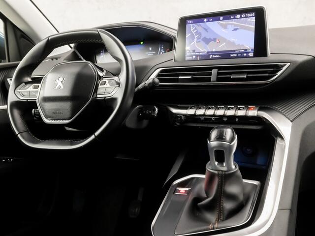 Peugeot 5008 1.2 PureTech Sport 7 Persoons (APPLE CARPLAY, GROOT NAVI, LEDER, GETINT GLAS, SPORTSTOELEN, 360 CAMERA, CRUISE, NIEUWE APK, NIEUWSTAAT)